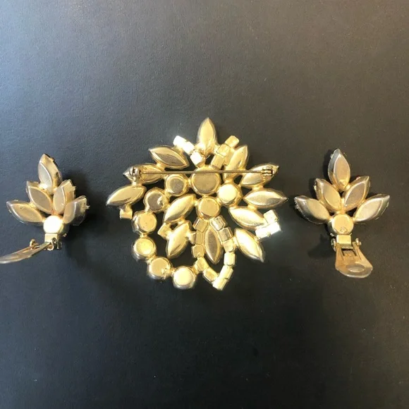 ❤️ Vintage Iridescent Brooch & Earrings Set - Picture 6 of 11